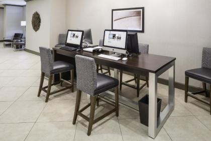 DoubleTree by Hilton Hotel Wilmington - image 5