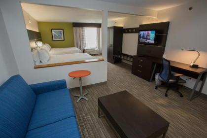 Holiday Inn Express Wilmington an IHG Hotel - image 12