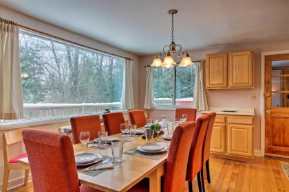 Vermont Getaway with Deck - 6 Miles to Mt Snow! - image 9