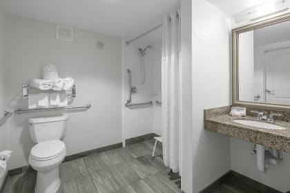 Hilton Garden Inn Wilmington Mayfaire Town Center - image 4