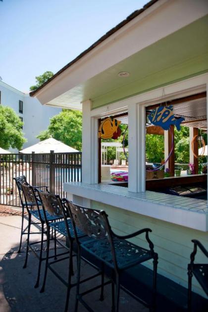 Hampton Inn & Suites Wilmington/Wrightsville Beach - image 12