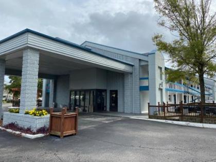 Baymont by Wyndham Wilmington - image 3