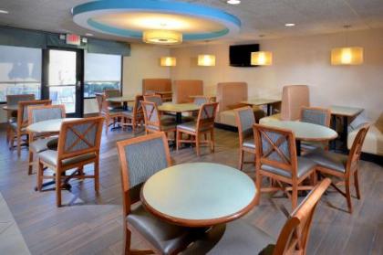 Best Western Plus Wilmington / Wrightsville Beach - image 4