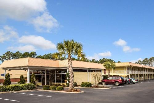 Rodeway Inn & Suites Wilmington North - image 4