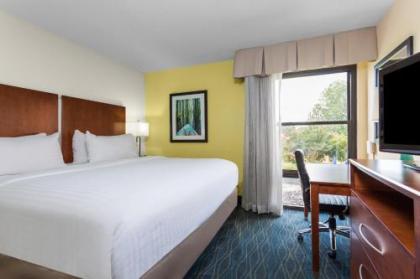 Holiday Inn Express & Suites Wilmington-University Center an IHG Hotel - image 3