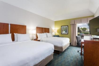 Holiday Inn Express & Suites Wilmington-University Center an IHG Hotel - image 4