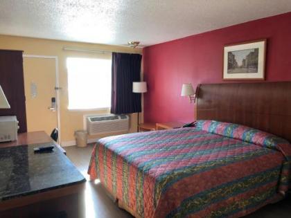 Red Carpet Inn Wilmington - image 2