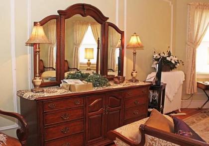 Port City Guest House - image 2