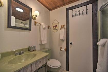 Cozy A-Frame with Pool Table 8 Mi to Mt Snow! - image 14