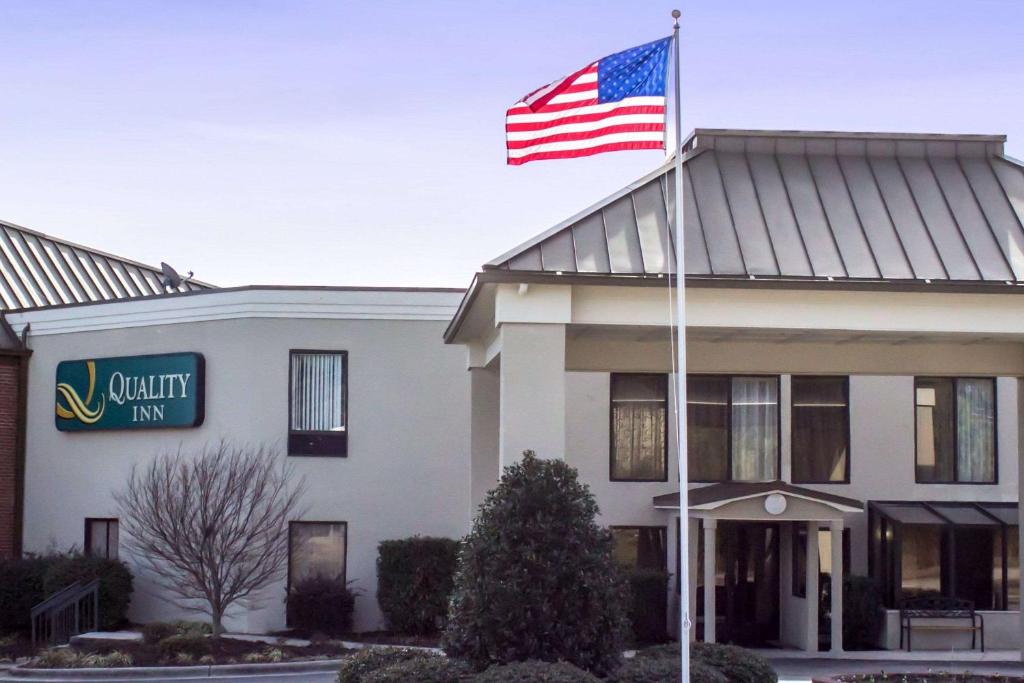 Quality Inn & Suites Wilson - main image