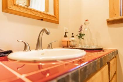 Bentwood Inn - image 15