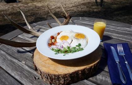 Bentwood Inn - image 3