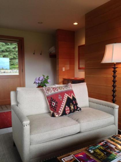 Trail Creek Ranch - image 8
