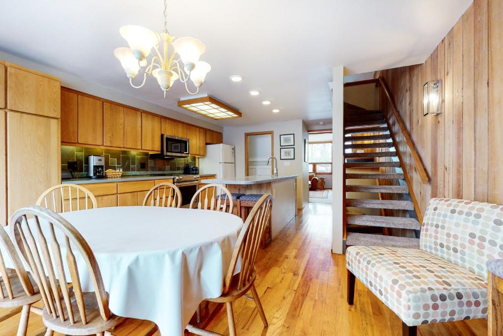 Woodlands C4 - image 7