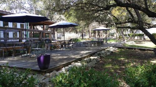 Wimberley Inn - main image