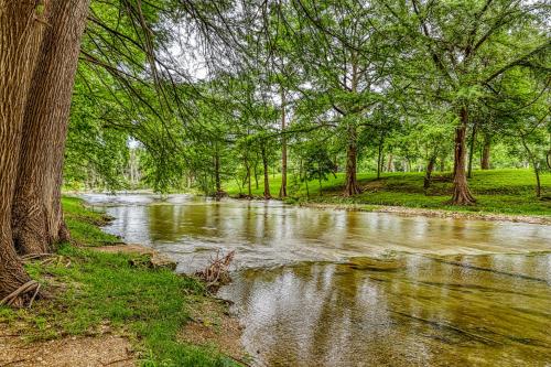 Austin Cottage on Cypress Creek - main image