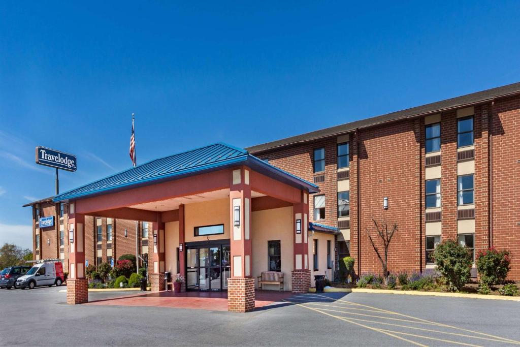 Travelodge by Wyndham Winchester - main image