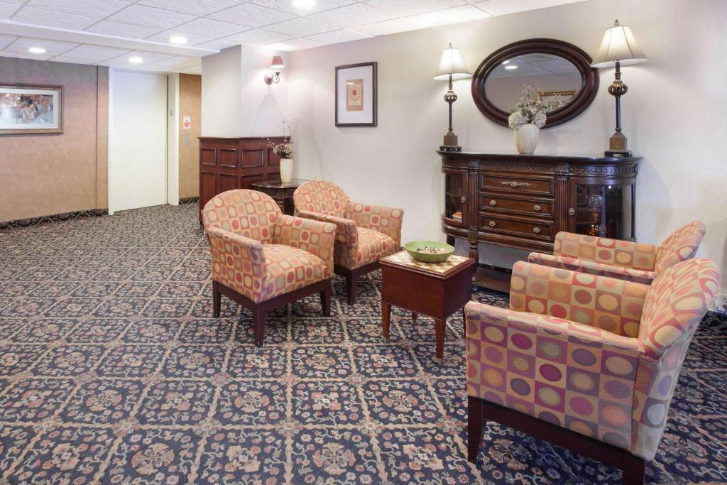 Travelodge by Wyndham Winchester - image 2