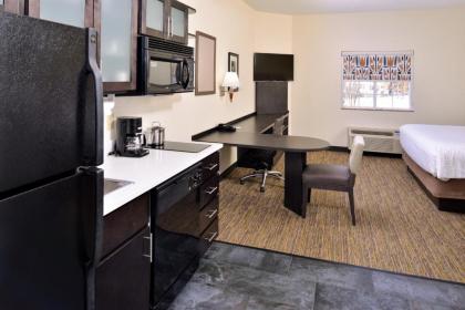Candlewood Suites Winchester an IHG Hotel - image 10
