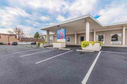 Motel 6-Winchester VA - image 2