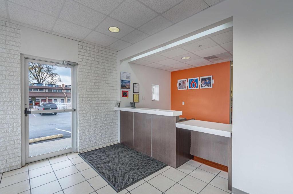 Motel 6-Winchester VA - image 7