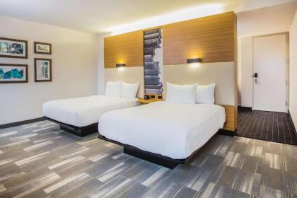 La Quinta by Wyndham Winchester - image 3