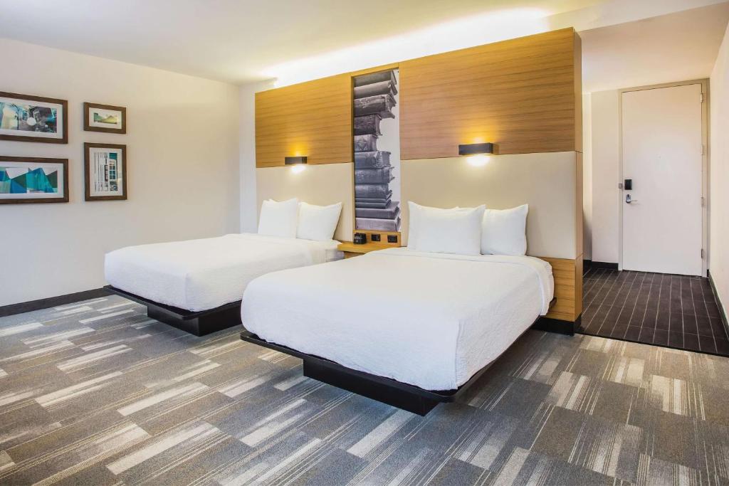 La Quinta by Wyndham Winchester - image 3
