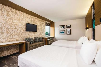 La Quinta by Wyndham Winchester - image 4