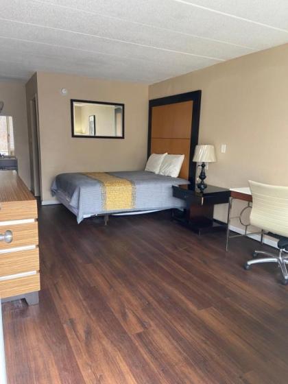 APM Inn and Suites - image 13