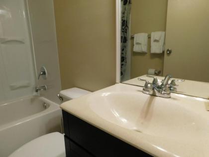 APM Inn and Suites - image 8
