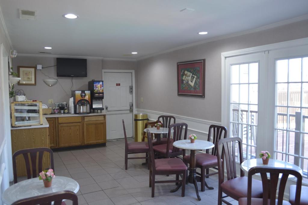 Jameson Inn Winder - image 7