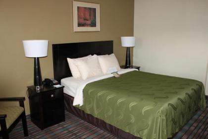 Quality Inn Navajo Nation Capital - image 2