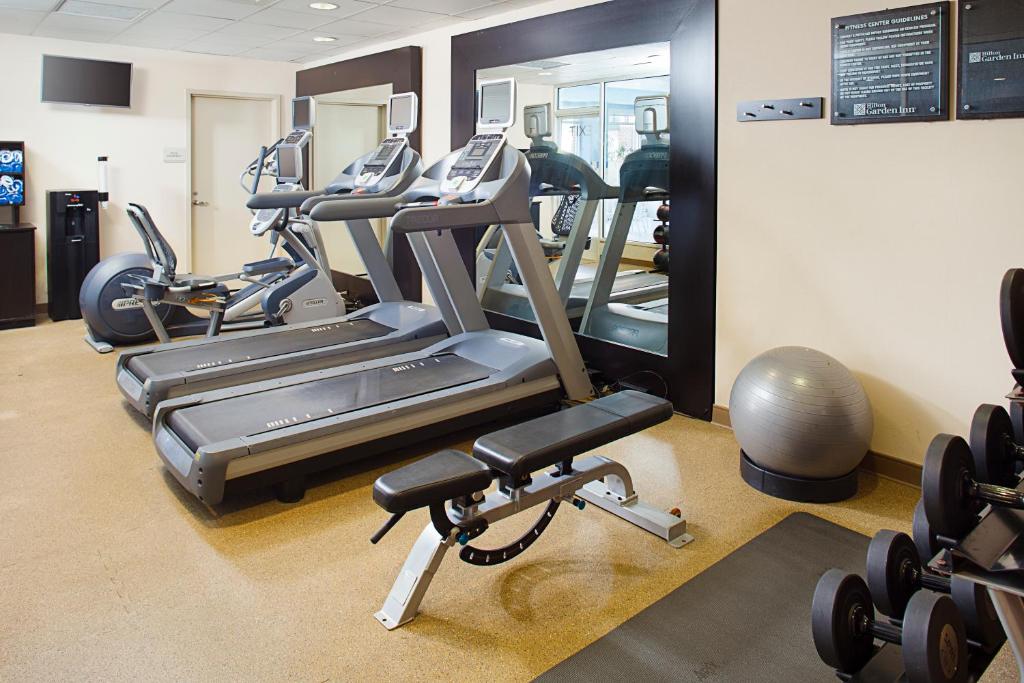 Hilton Garden Inn Hartford North-Bradley International Airport - image 6