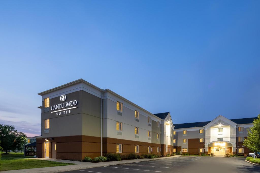 Candlewood Suites Windsor Locks an IHG Hotel - main image