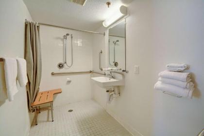 Motel 6-Windsor Locks CT - Hartford - image 14