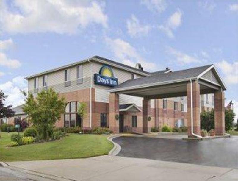 Days Inn by Wyndham Madison NE/Windsor - main image