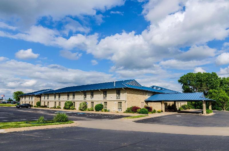 Quality Inn & Suites Winfield - main image