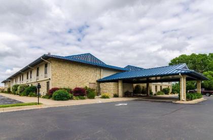 Quality Inn & Suites Winfield - image 13
