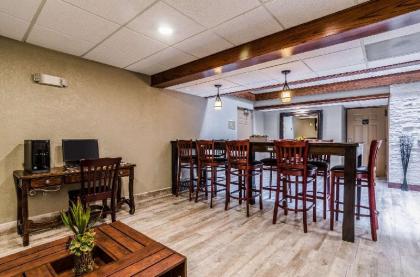 Quality Inn & Suites Winfield - image 3