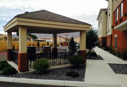 Candlewood Suites Winnemucca an IHG Hotel - image 10