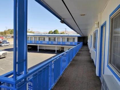 Regency Inn - image 8