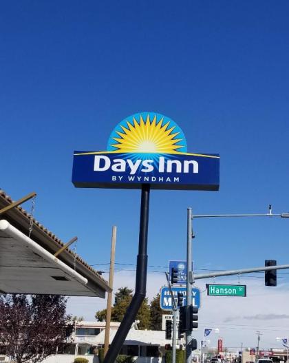 Days Inn by Wyndham Winnemucca - image 9