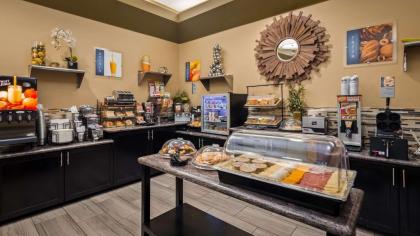 Best Western Canoga Park Motor Inn - image 10