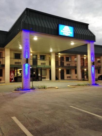 Americas Best Value Inn Winona - image 3