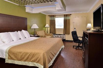 Americas Best Value Inn Winona - image 8