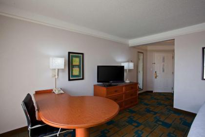 La Quinta by Wyndham Winston-Salem - image 9