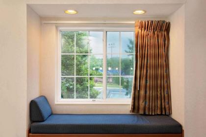 Microtel Inn by Wyndham Winston-Salem - image 4