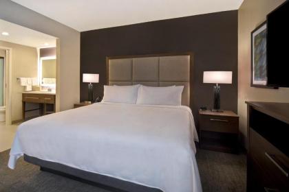 Homewood Suites By Hilton Orlando Flamingo Crossings Fl - image 4