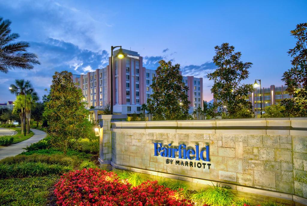 Fairfield by Marriott Inn & Suites Orlando at FLAMINGO CROSSINGS® Town Center - image 2