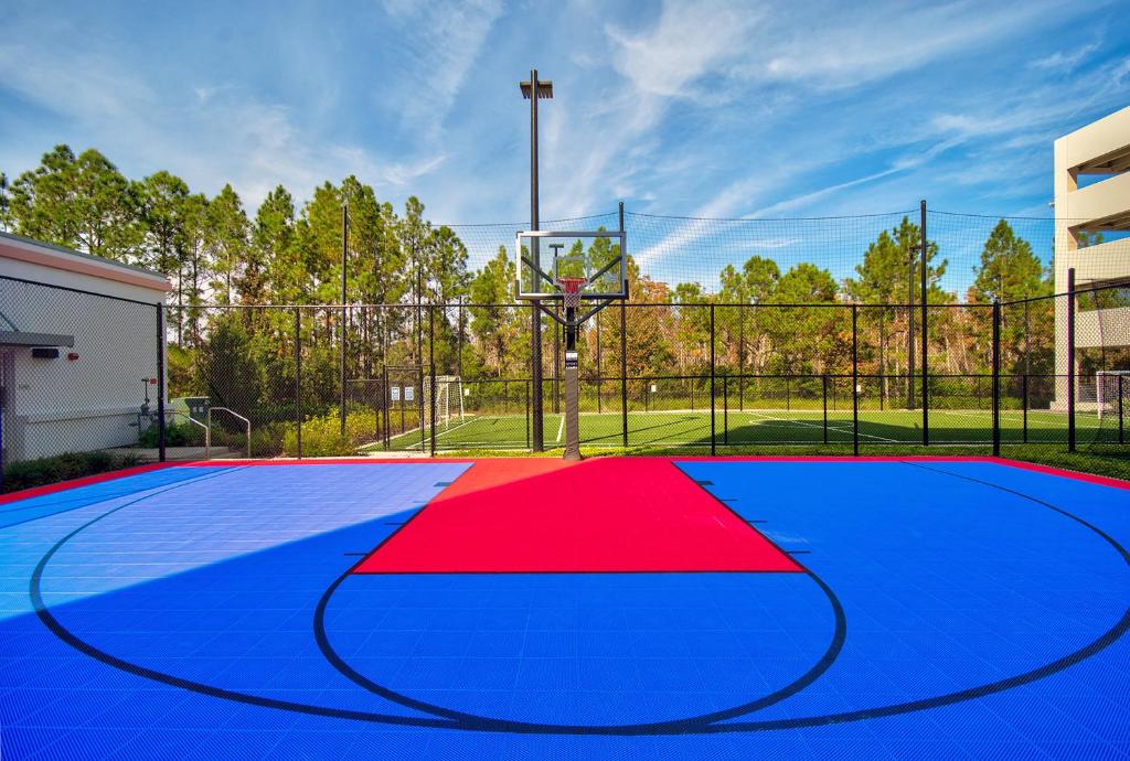 Fairfield by Marriott Inn & Suites Orlando at FLAMINGO CROSSINGS® Town Center - image 3